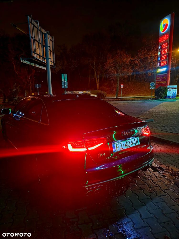 Audi S4 Limousine - 20