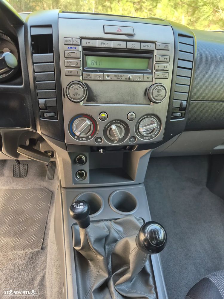 Ford Ranger Super Cab - 13