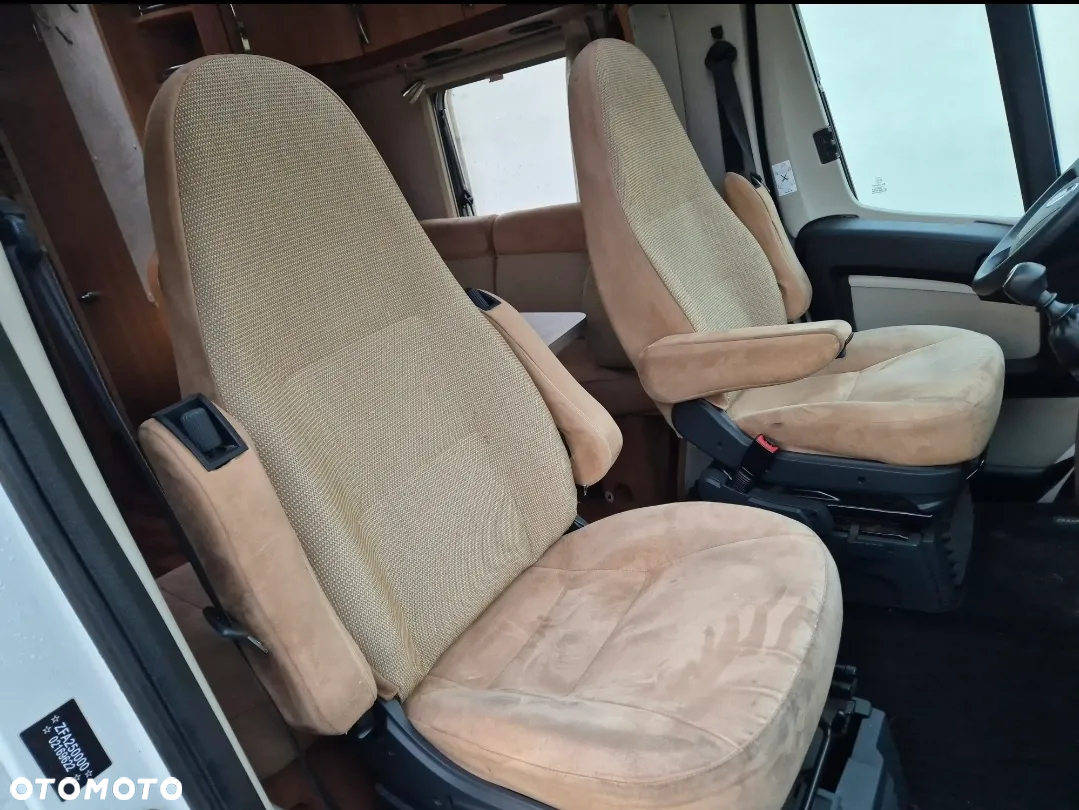 Hymer-Eriba T674CL - 17