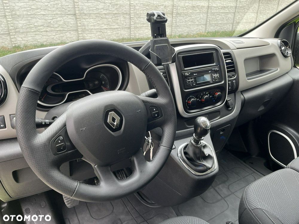 Renault Trafic - 12