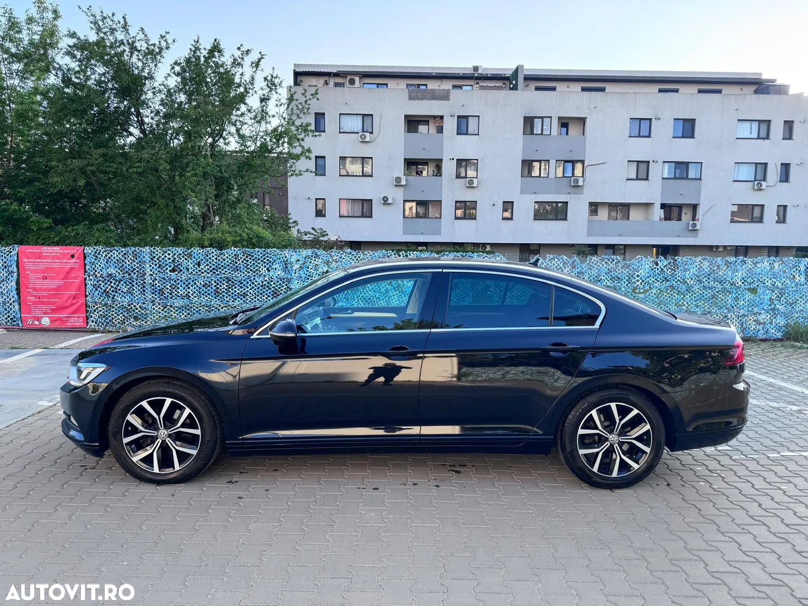Volkswagen Passat 1.6 TDI Comfortline - 17