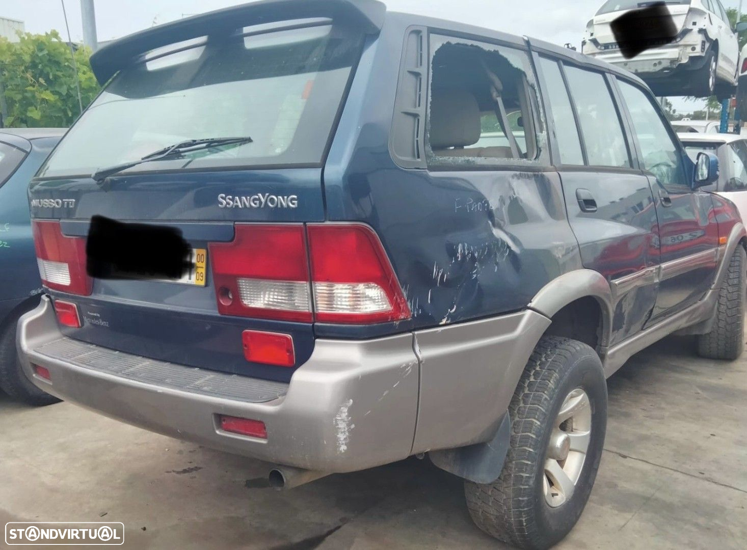 Ssangyong Musso 2.3TD de 2000 disponível para peças - 3