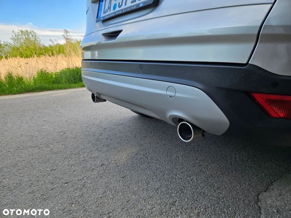 Ford Kuga 2.0 TDCi 4x4 Titanium - 8