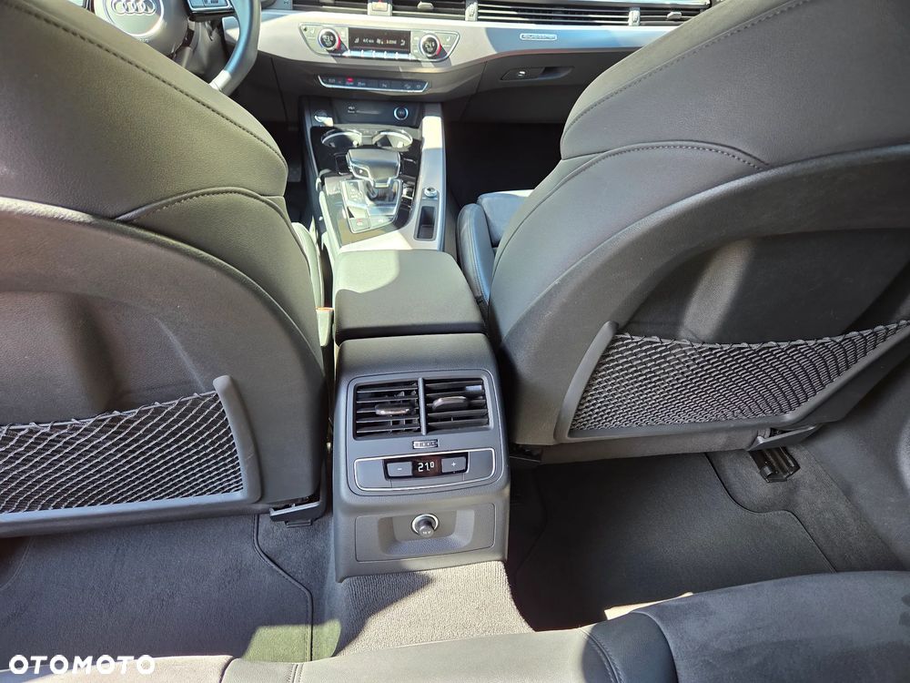 Audi A4 Allroad - 12