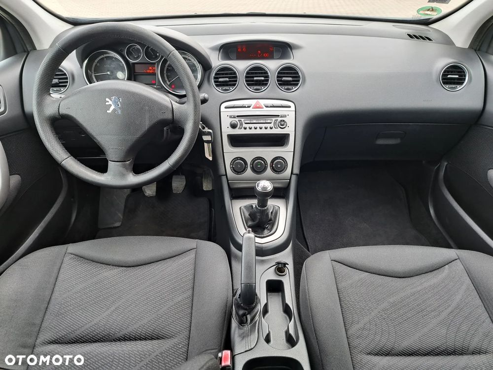 Peugeot 308 - 23