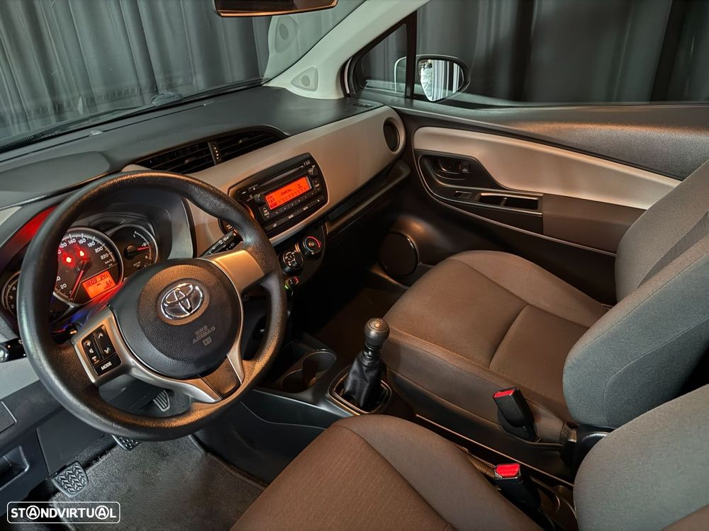 Toyota Yaris 1.4 D-4D ACtive+AC - 12