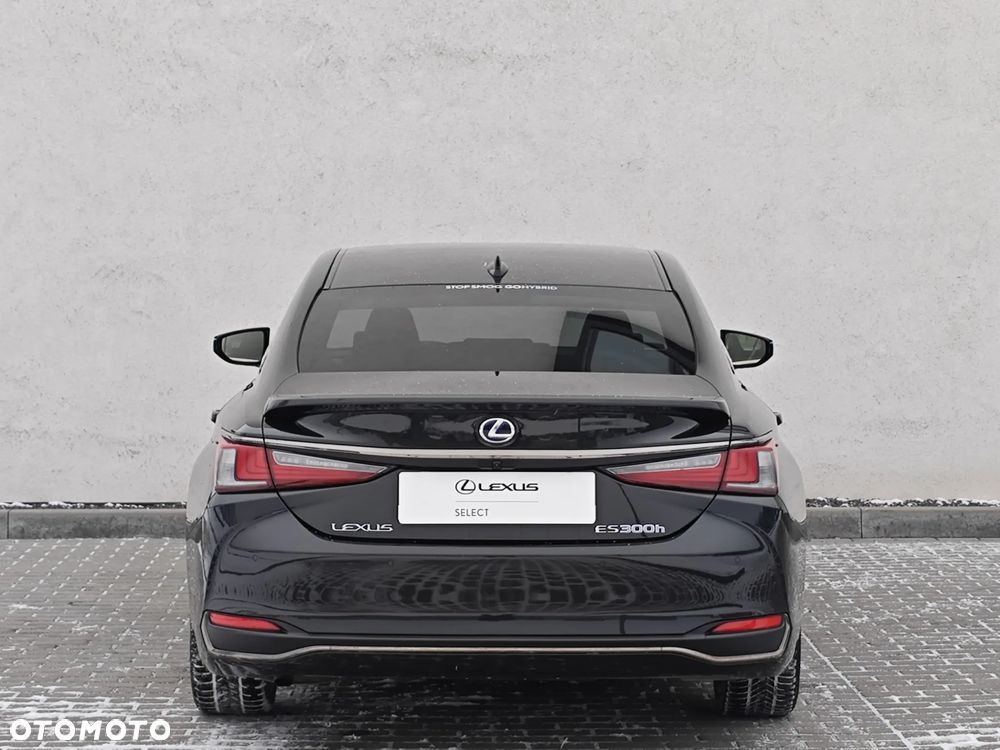 Lexus ES 300h F Sport Edition - 9