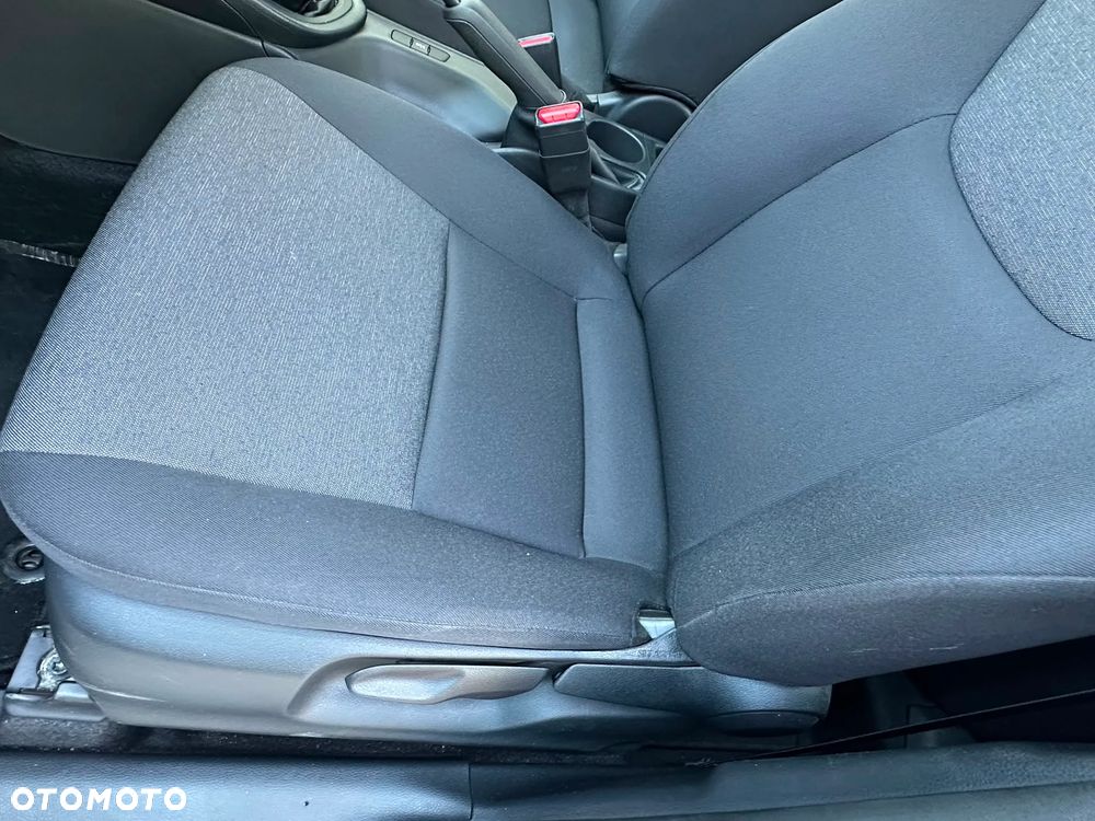 Toyota Yaris 1.0 Active - 12