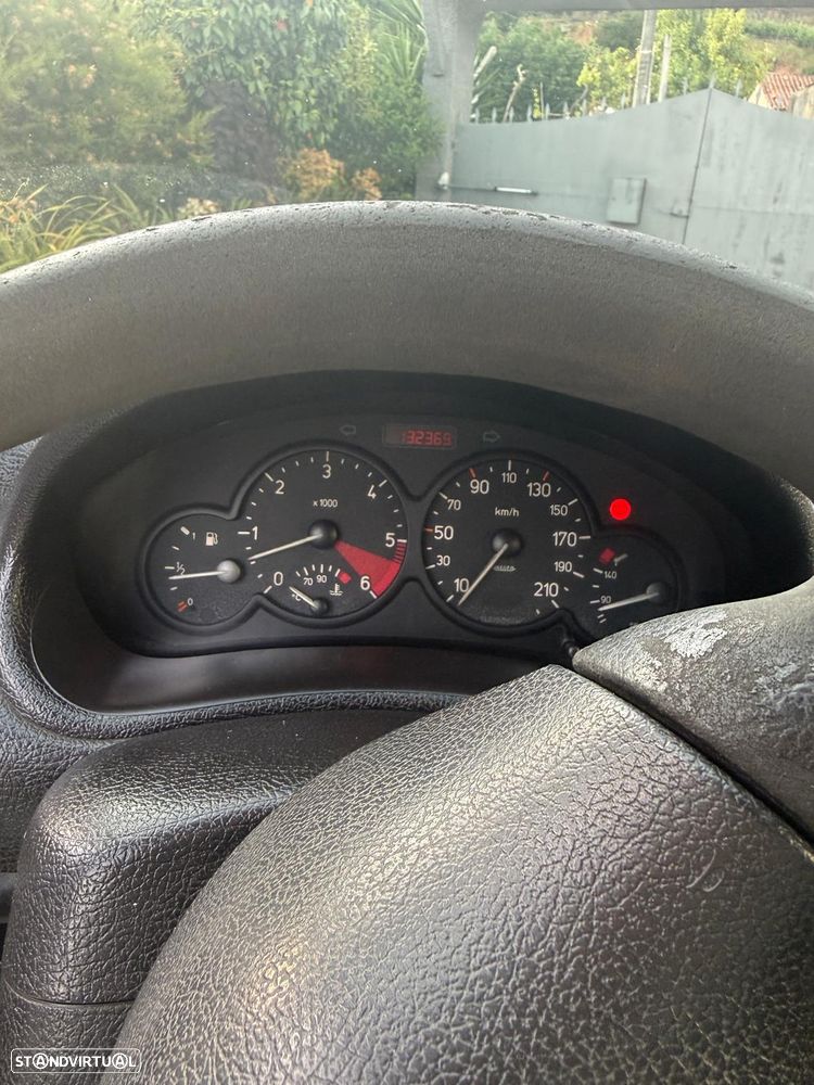 Peugeot 206 1.1 XR - 8