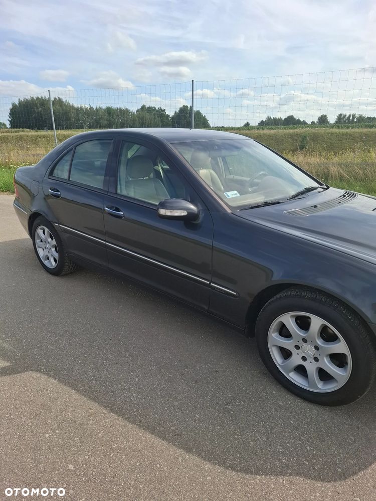 Mercedes-Benz Klasa C - 12