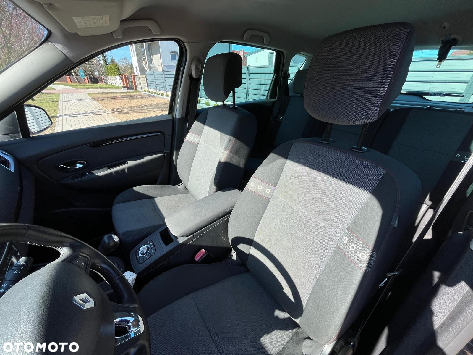 Renault Scenic 1.5 dCi Expression - 8