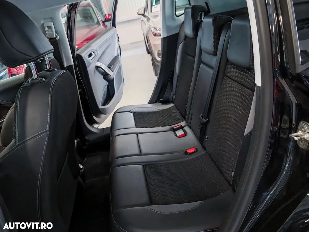 Peugeot 2008 1.2 PureTech Turbo EAT6 S&S Allure - 15