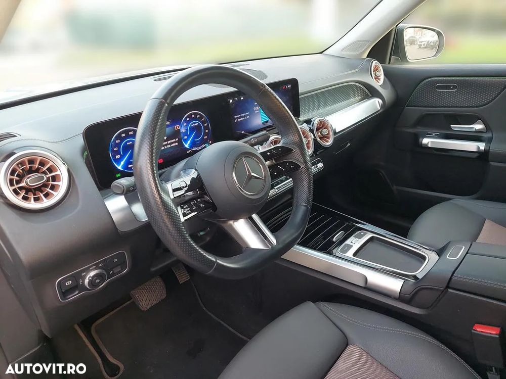 Mercedes-Benz EQB - 9