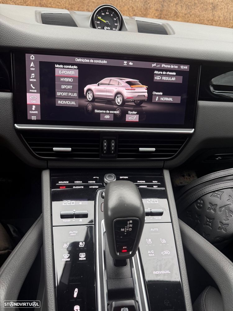 Porsche Cayenne Coupé E-Hybrid - 11