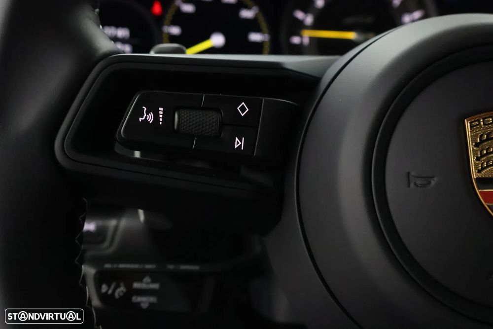 Porsche 911 (992) GT3 PDK - 21