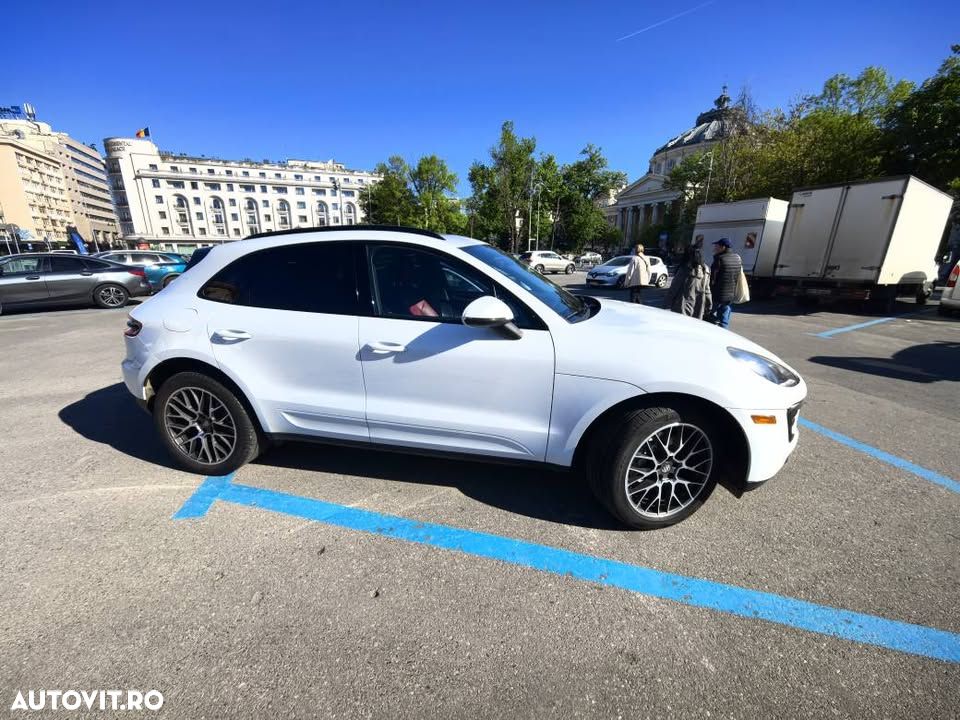 Porsche Macan - 6
