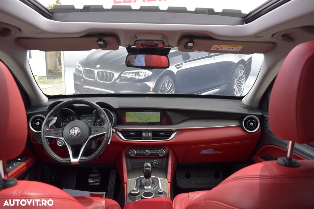 Alfa Romeo Stelvio 2.2 16V AT8 Q4 Lusso - 9