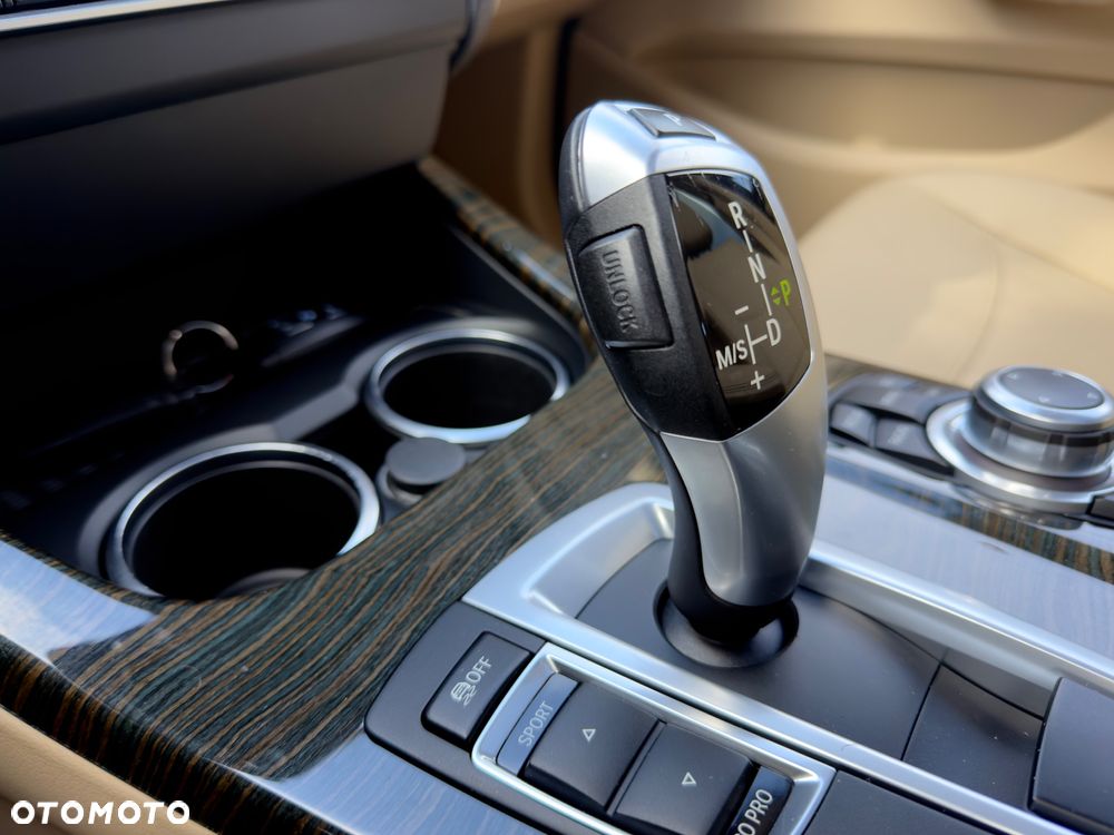 BMW X3 xDrive20d - 25