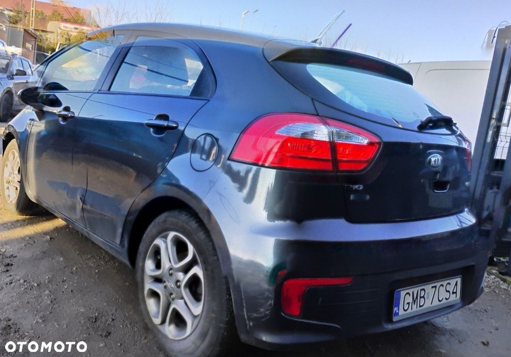 Kia Rio - 5