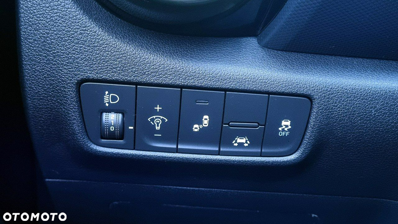 Hyundai Kona - 21