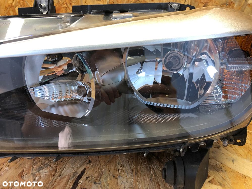LAMPA LEWA PRAWA PRZÓD BMW F30 F31 - 12
