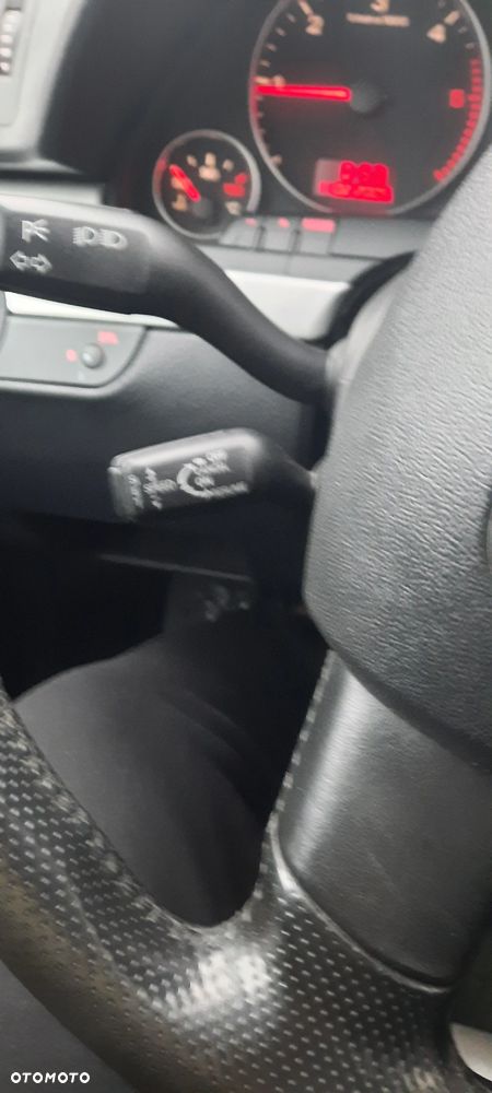Audi A4 Avant 2.0 TDI Quattro - 30