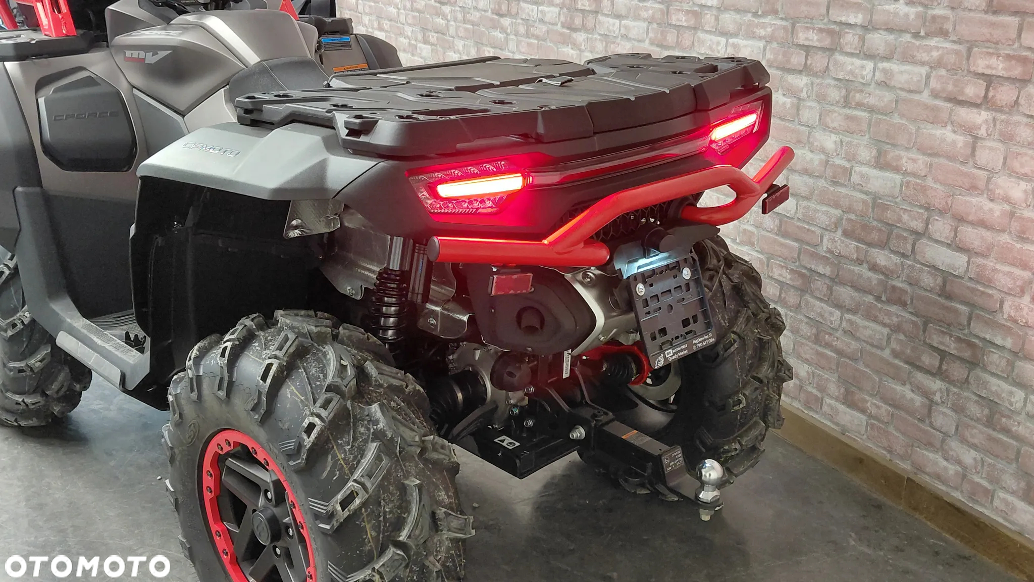 CFMoto CForce - 10