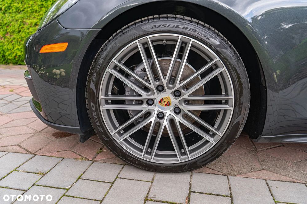 Porsche Panamera 4 - 13