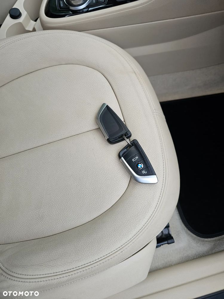 BMW Seria 2 216d Luxury Line - 16