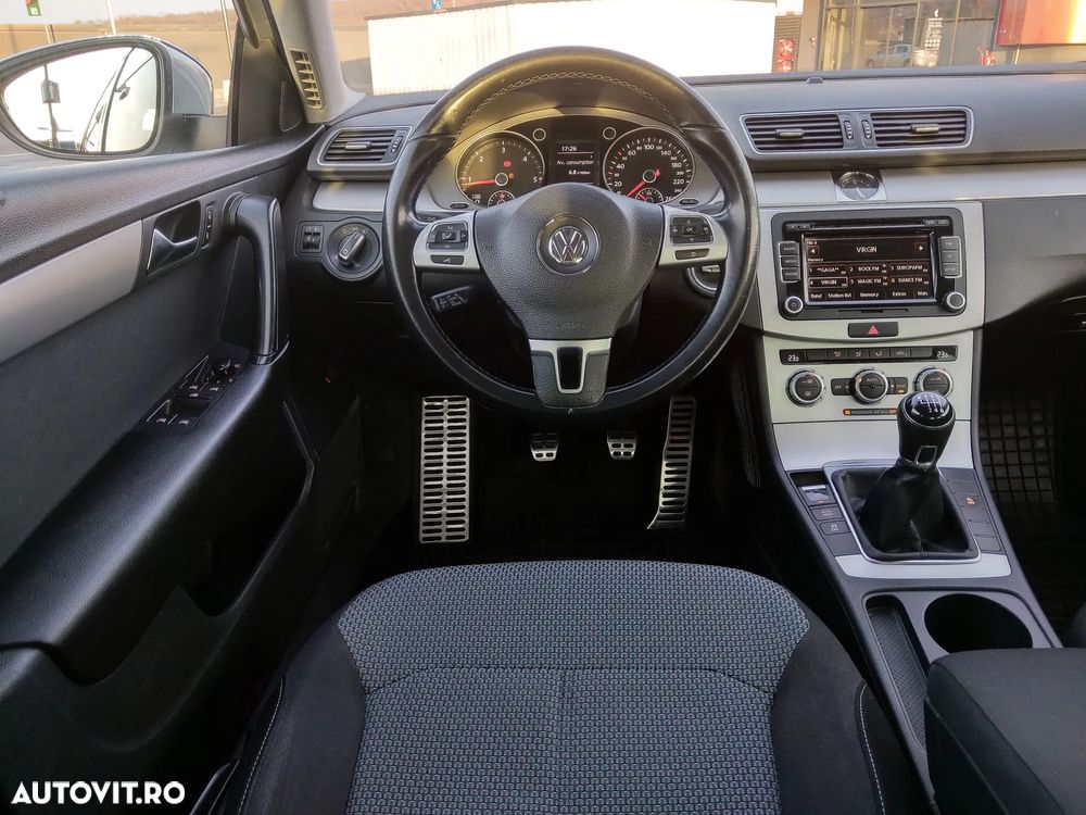 Volkswagen Passat 1.6TDI BlueMotion Tehnology Trendline - 11