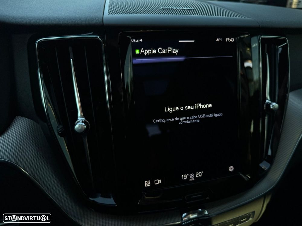 Volvo XC 60 2.0 T6 PHEV Plus Dark AWD - 43
