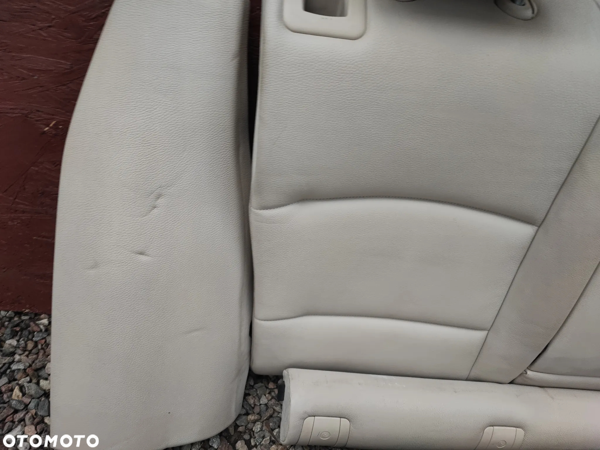 BMW F11 / F11N ORYGINALNA KANAPA TYŁ W KOLORZE DAKOTA OYSTER / BEŻOWA + PODŁOKIETNIK O NR. 7 254 260 OEM W DOBRYM STANIE - 12