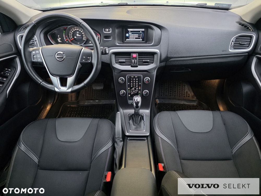 Volvo V40 - 10