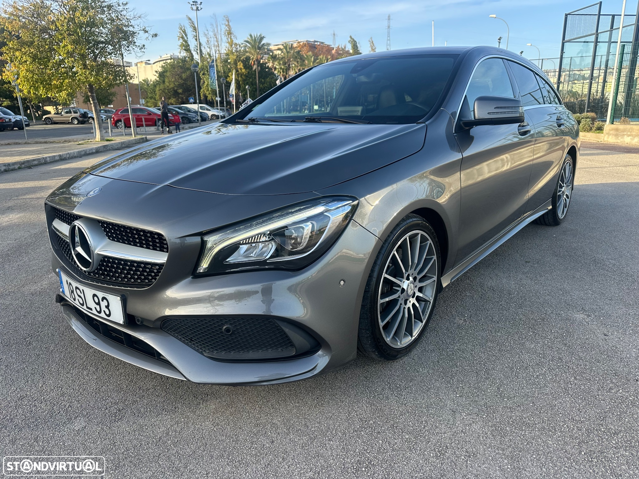 Mercedes-Benz CLA 220 d Shooting Brake AMG Line Aut. - 44