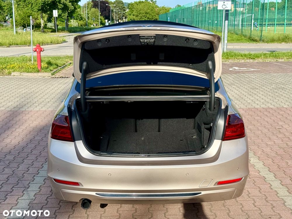 BMW Seria 3 - 10