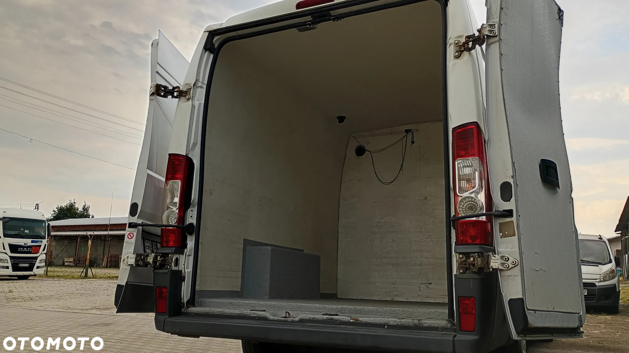 F.V Drzwi tylne wysokie uzbrojone KOMPLETNE Fiat DUCATO PEUGEOT BOXER FIAT DUCATO CITROEN JUMPER Zawiasy 270 stopni - 11