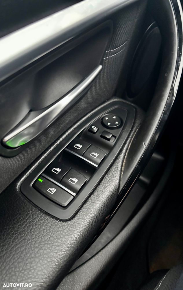 BMW Seria 3 318i Aut. Sport Line - 8