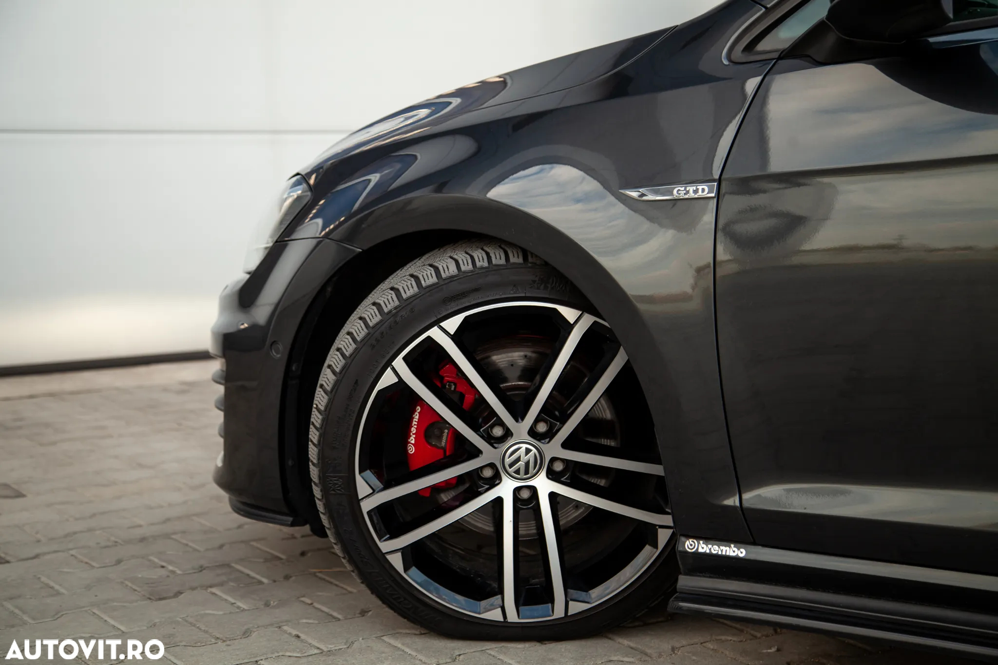 Volkswagen Golf - 31