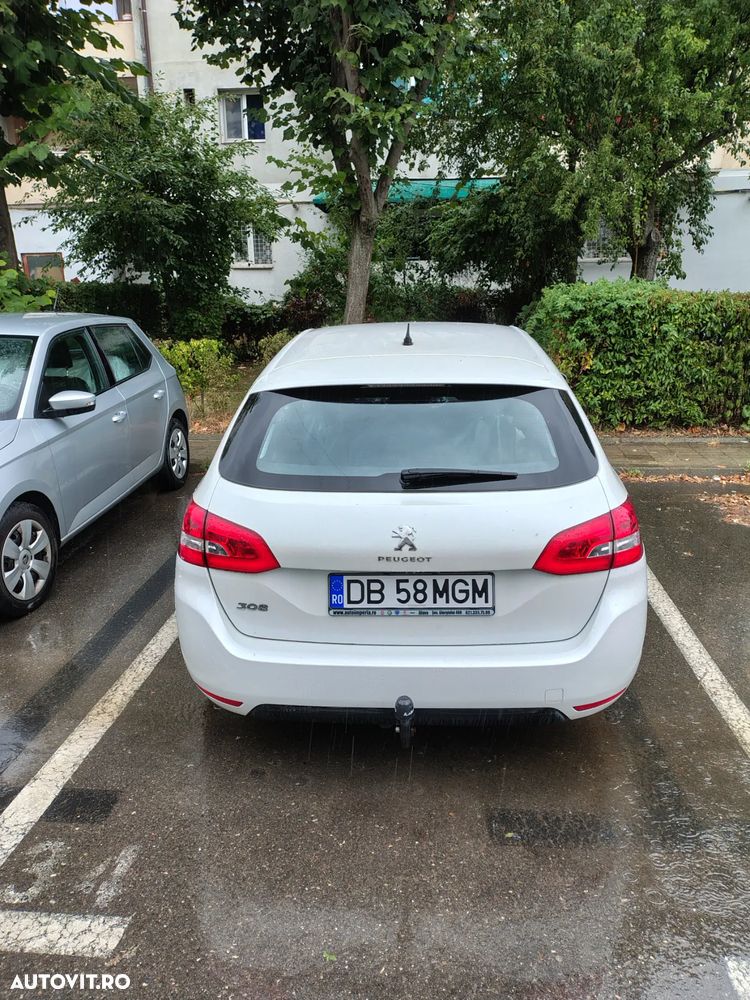 Peugeot 308 SW 1.2 L PureTech Turbo Access - 5