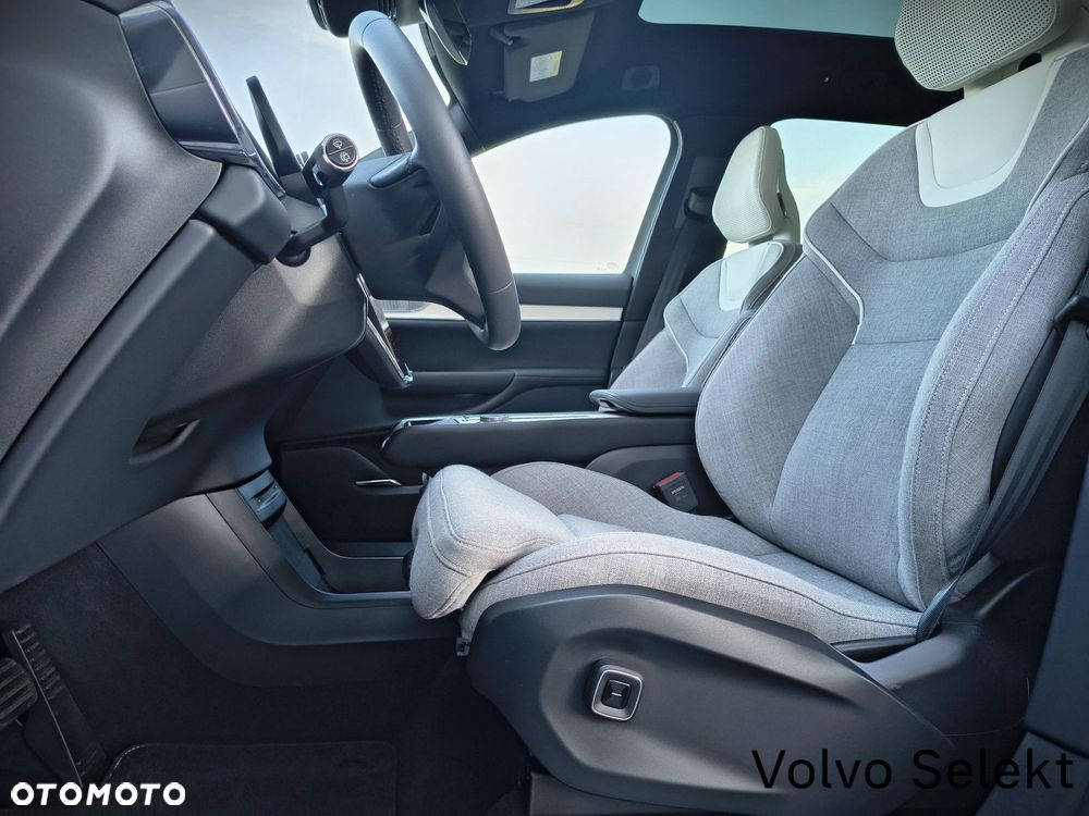 Volvo EX90 - 27