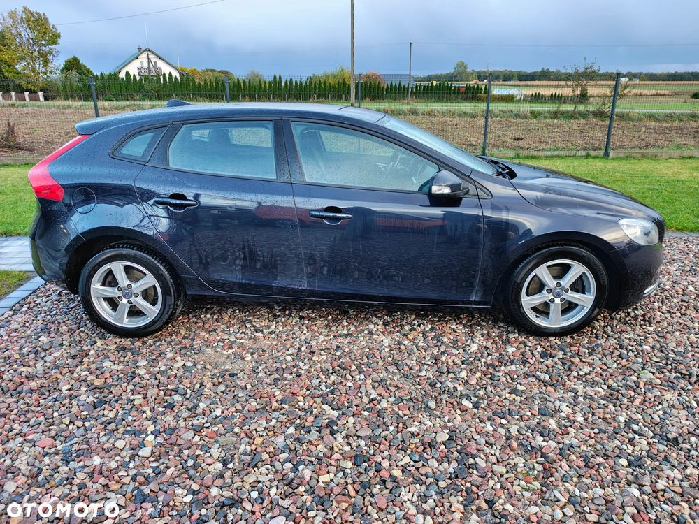Volvo V40 D2 - 4