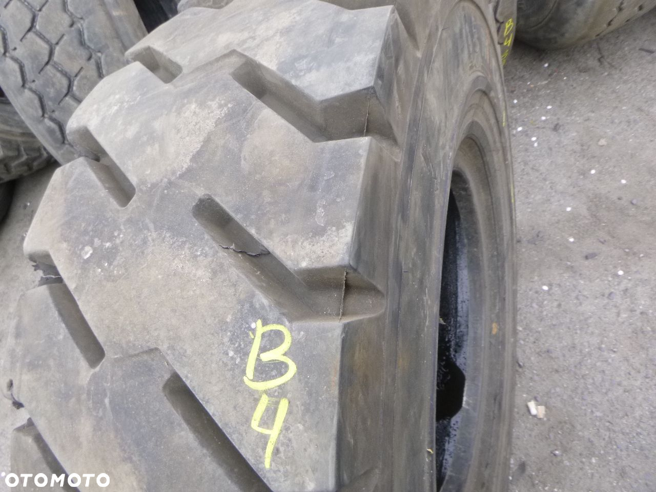 Opona ciężarowa 12,00/20 Michelin XZM. Opony ciężarowe - 3