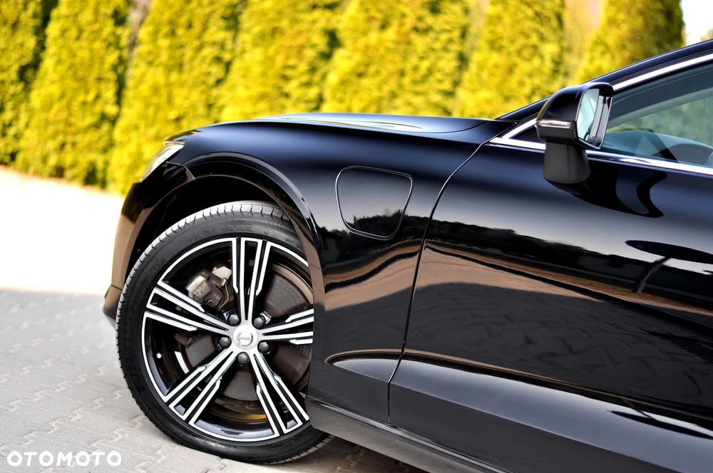 Volvo V60 T6 AWD Recharge Geartronic Inscription - 11