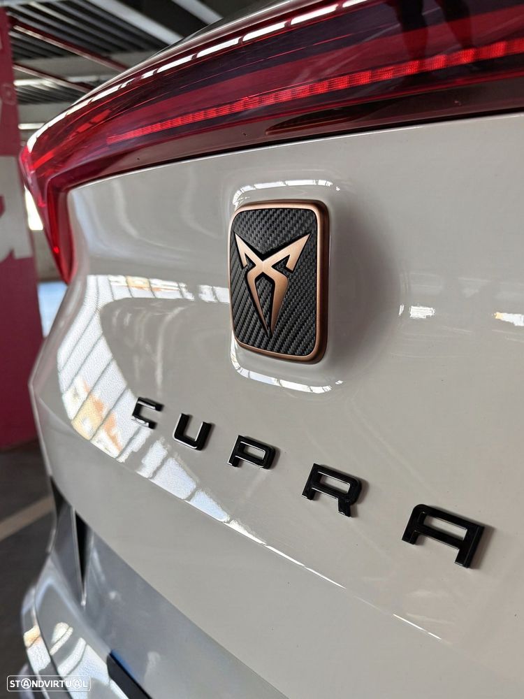 Cupra Formentor 1.4 e-Hybrid DSG VZ - 7