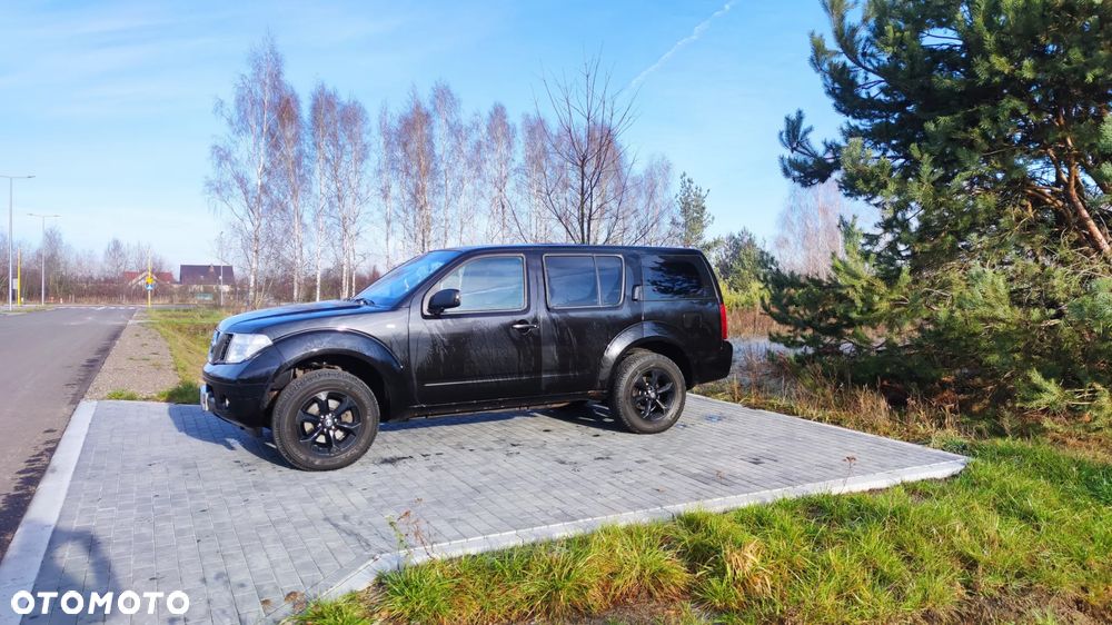 Nissan Pathfinder - 5