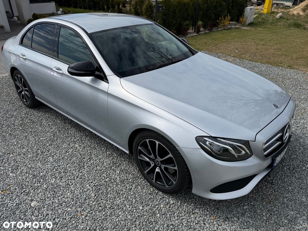 Mercedes-Benz Klasa E 220 d 9G-TRONIC Sportstyle Edition - 36