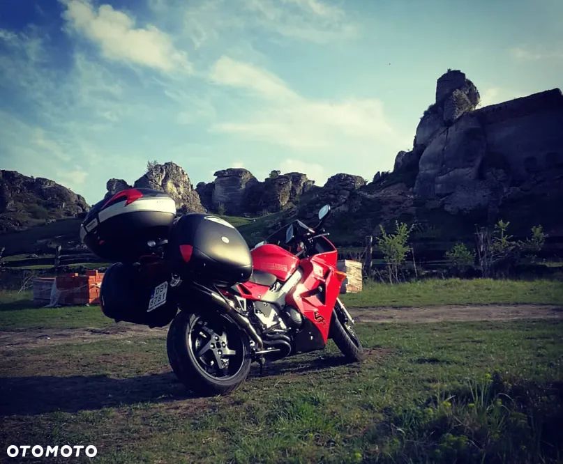 Honda VFR - 17