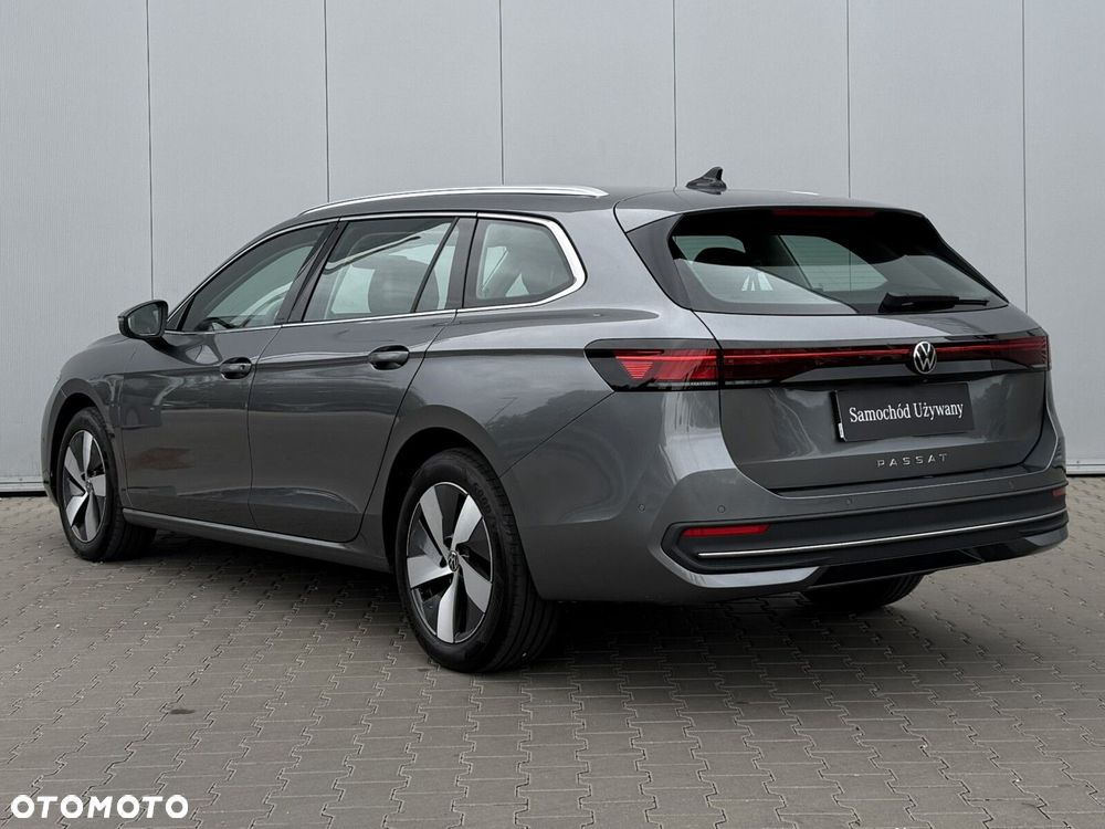 Volkswagen Passat - 5