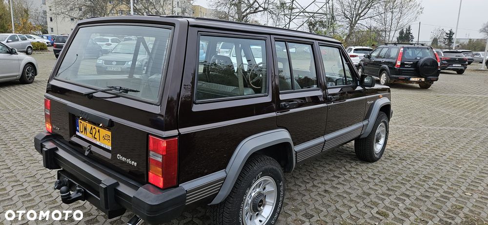 Jeep Cherokee - 3