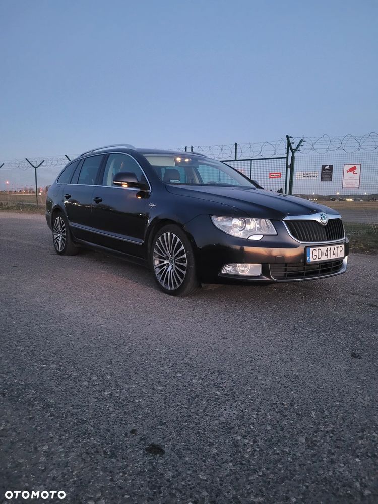 Skoda Superb 2.0 TDI Green tec L&K - 1